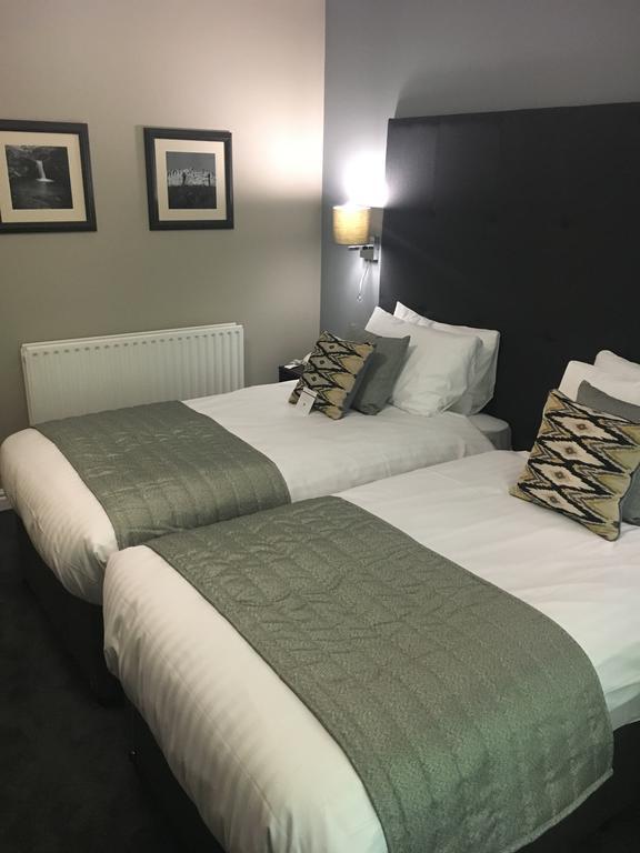 Stafford South Hatherton Hotel Penkridge Extérieur photo