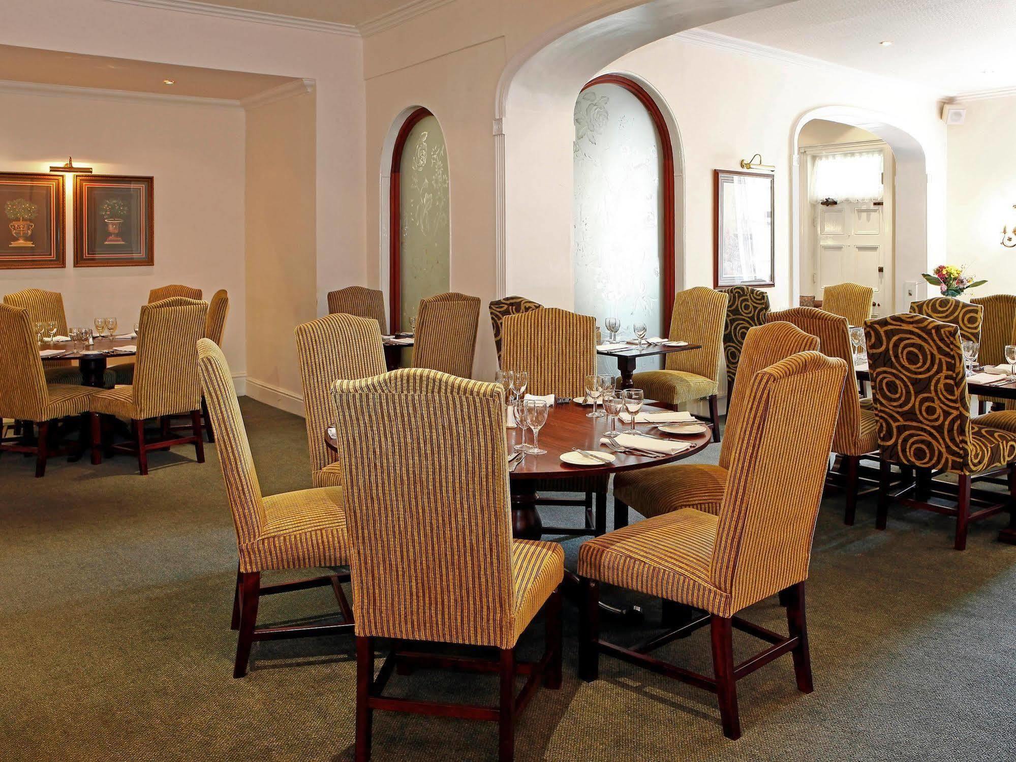 Stafford South Hatherton Hotel Penkridge Extérieur photo