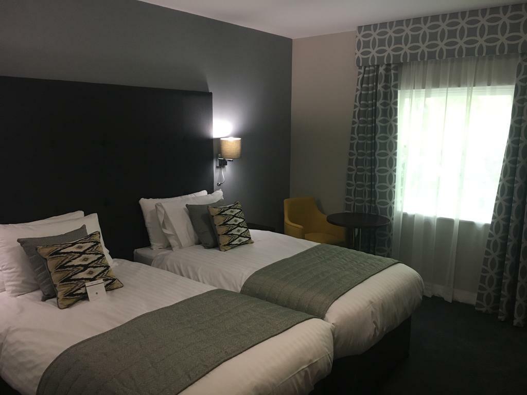 Stafford South Hatherton Hotel Penkridge Extérieur photo