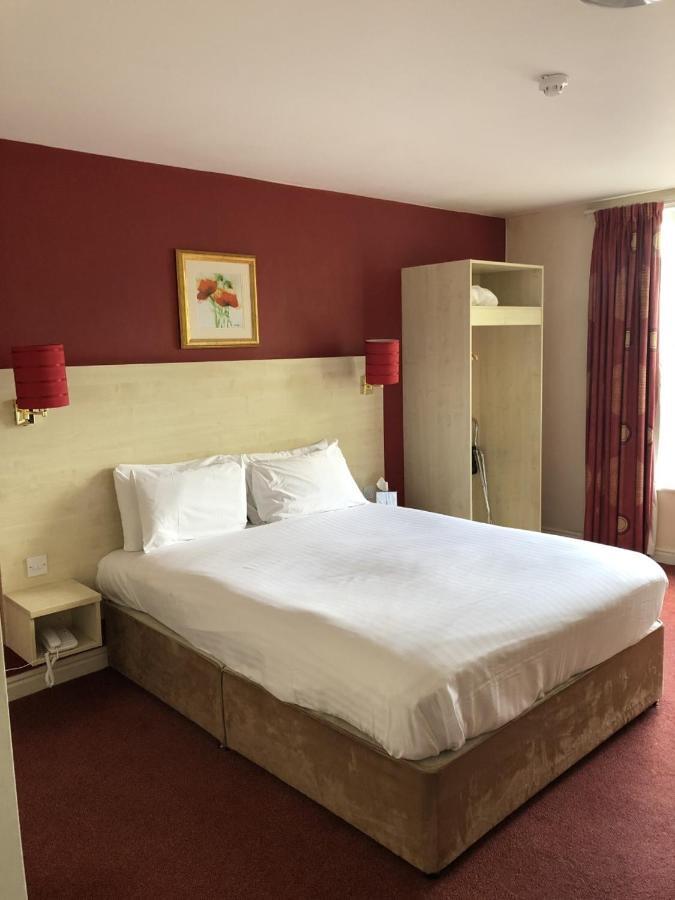 Stafford South Hatherton Hotel Penkridge Extérieur photo